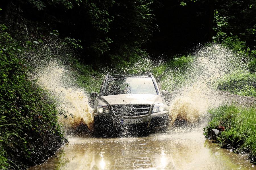  Mercedes-Benz GLK-Class 2010 года  (фото 8 из 224)